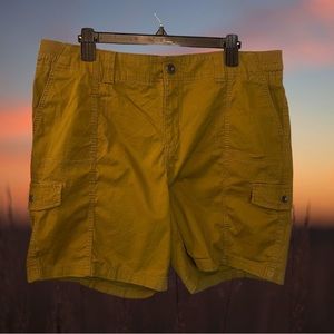Style & Co Women’s Golden Brown Shorts US Size 18